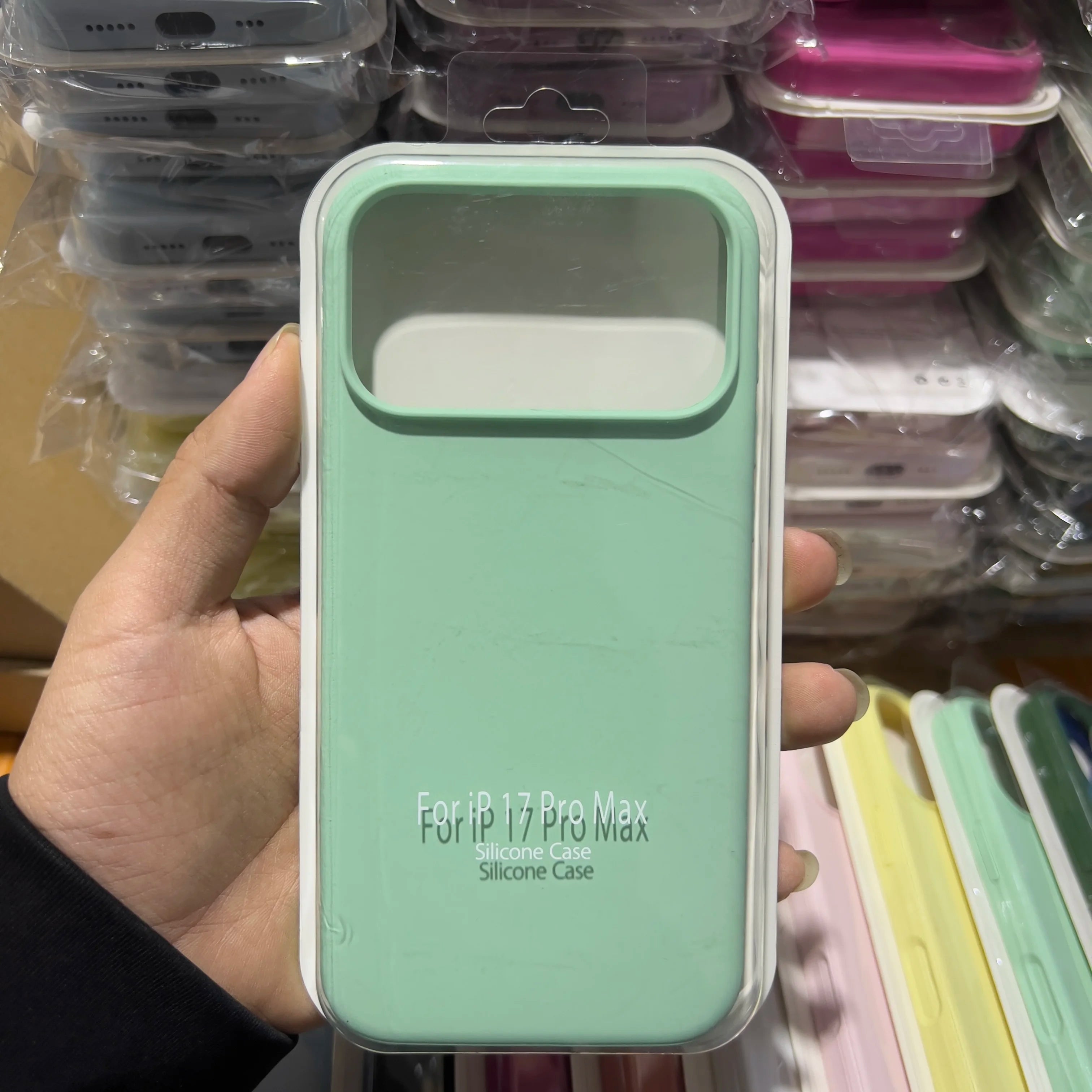 2026 NEW Liquid Silicone Case For iPhone 17 16 13 14 15 Pro Max  Luxury Shockproof Cover For 17AIR 14 15 16 Accessory