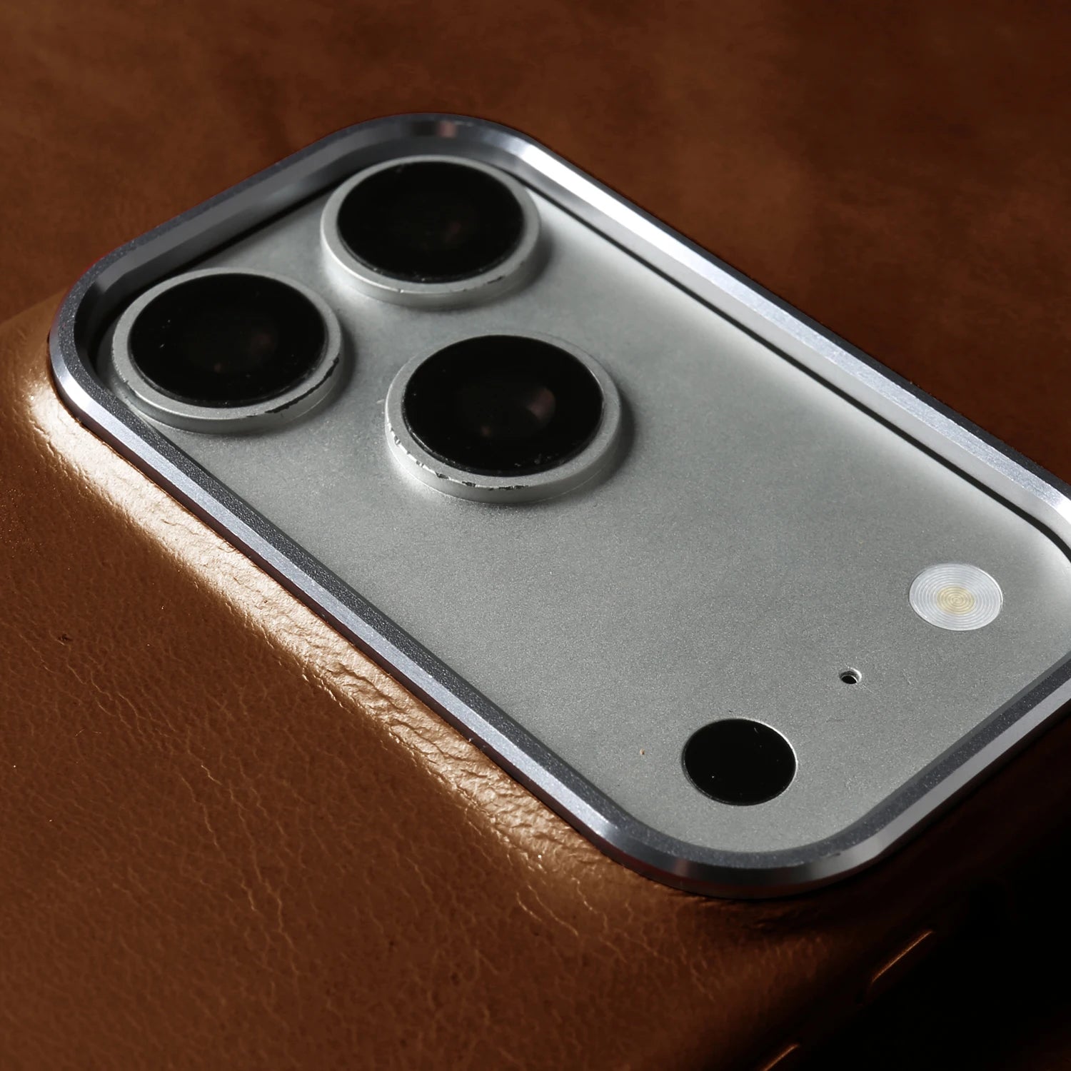 Oil Wax Luxury Genuine Leather Case For iphone 17 Pro Max Air 14 15 16 13 Phone Case Back Cover Coque Metal Camera Bumper Frame