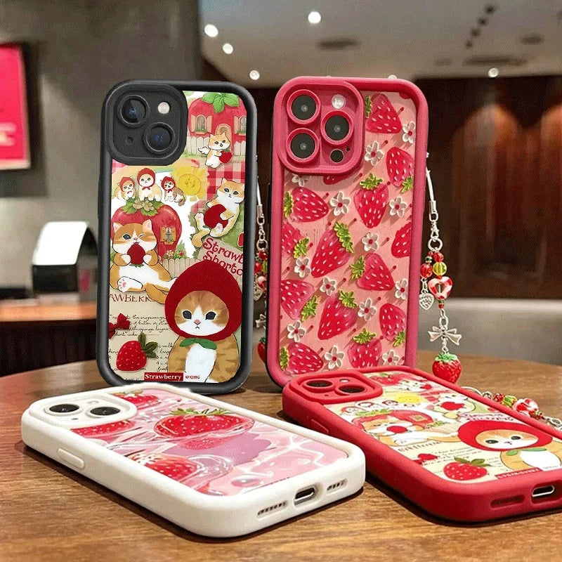 Cute Strawberry Cat Chain Cover For Motorola Moto Edge 70 60 50 Fusion Pro 60S G86 G84 G56 G85 G75 G54 G53 G52 G34 G35 5G Case