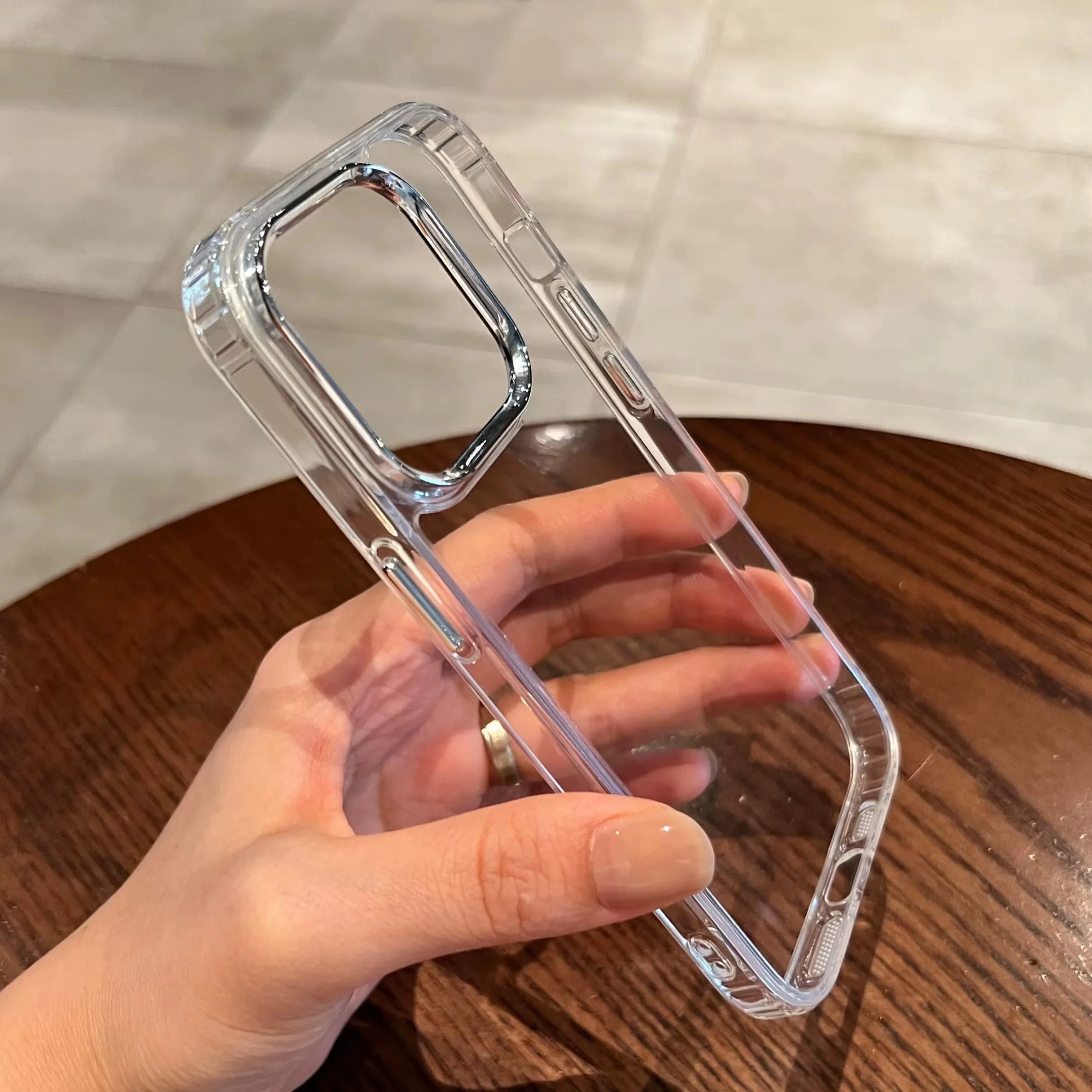 Luxury Clear Phone Case For iPhone 16 15 14 13 12 11 Pro Max XR X XS 7 8 Plus Shockproof Transparent Bumper Back Cover