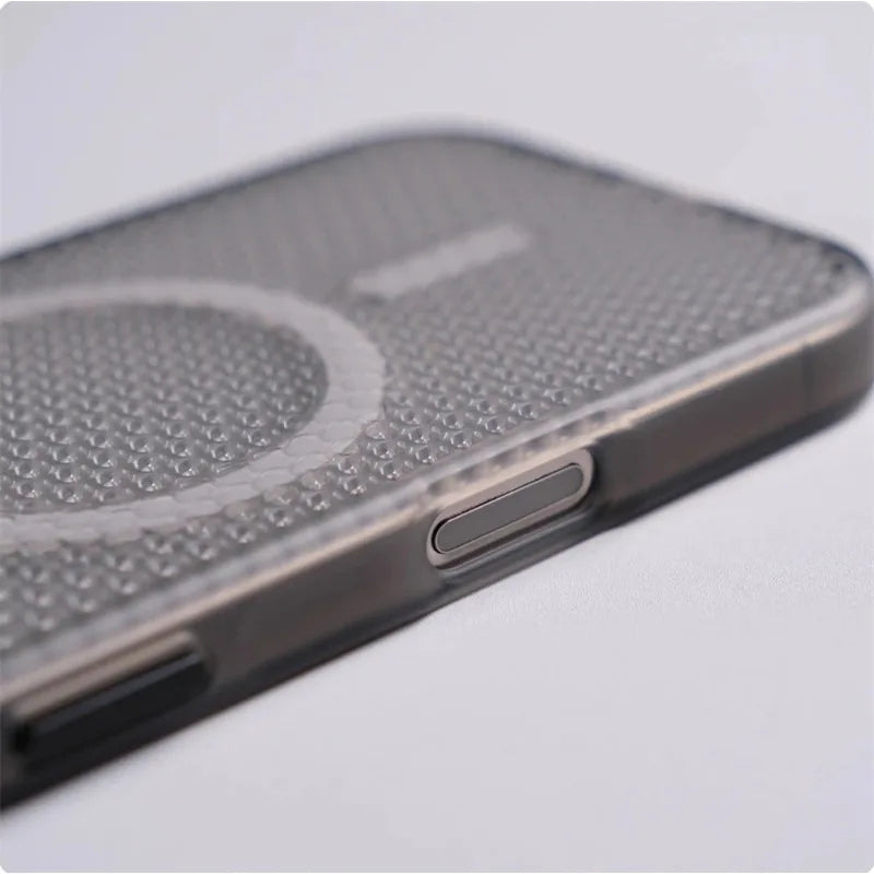 Cooling Heat Dissipation Magnetic Phone Case For iPhone 16 Pro Max 15 17 13 12 Case For Magsafe Wireless Charge Shockproof Cover