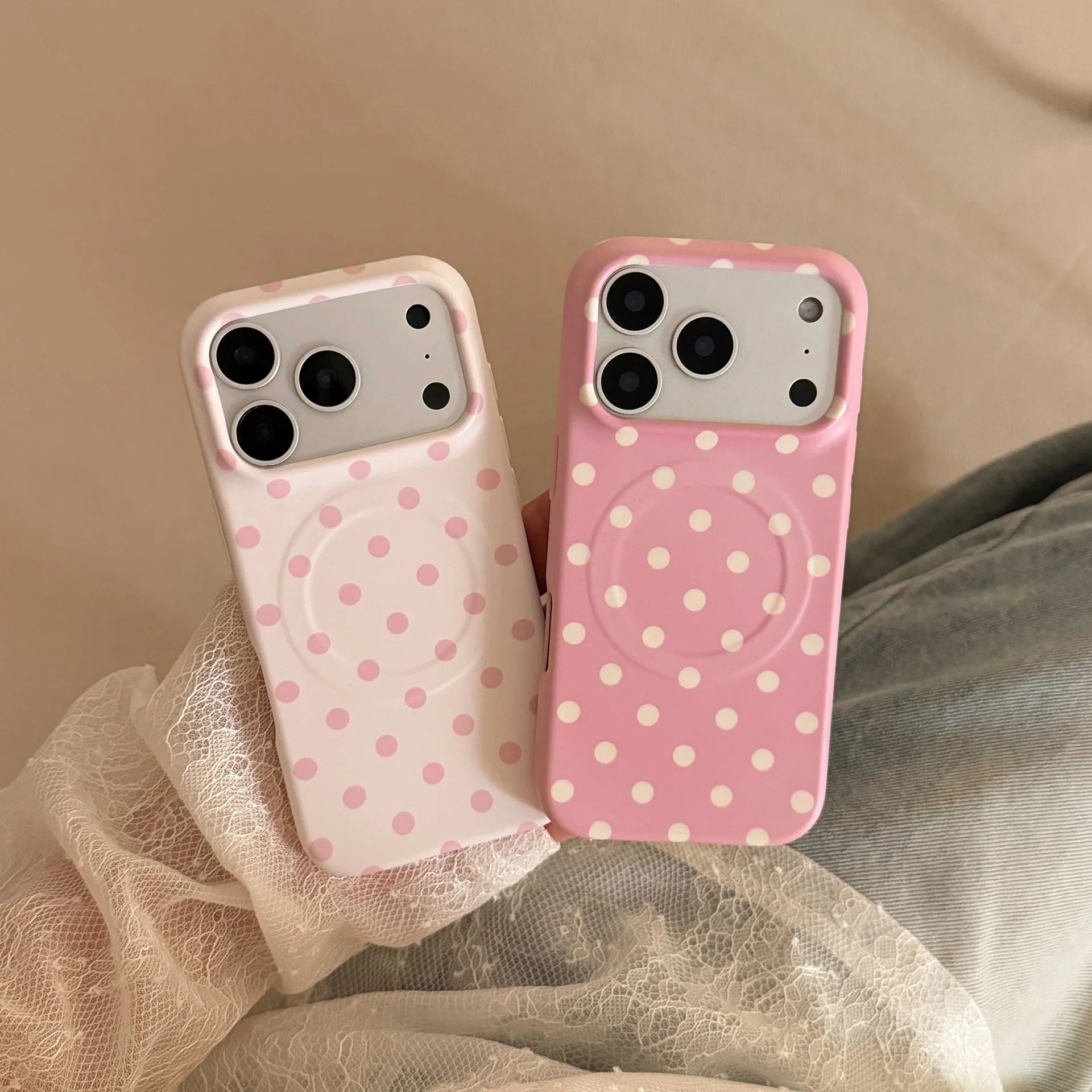 Korean Full Screen Polka Dots Pattern Magnetic Phone Case For iPhone 17 16 15 14 Pro Max Wireless Charging Shockproof Soft Cover