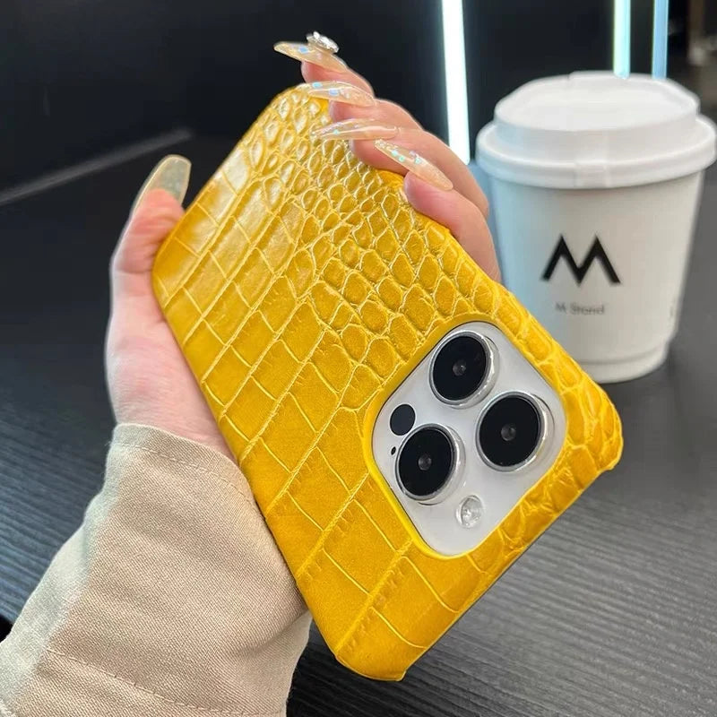 Luxury Glossy Crocodile Leather Texture Phone Case For iPhone 17 Air 16 15 14 Plus 13 11 12 Pro Max Frameless Shockproof  Cover