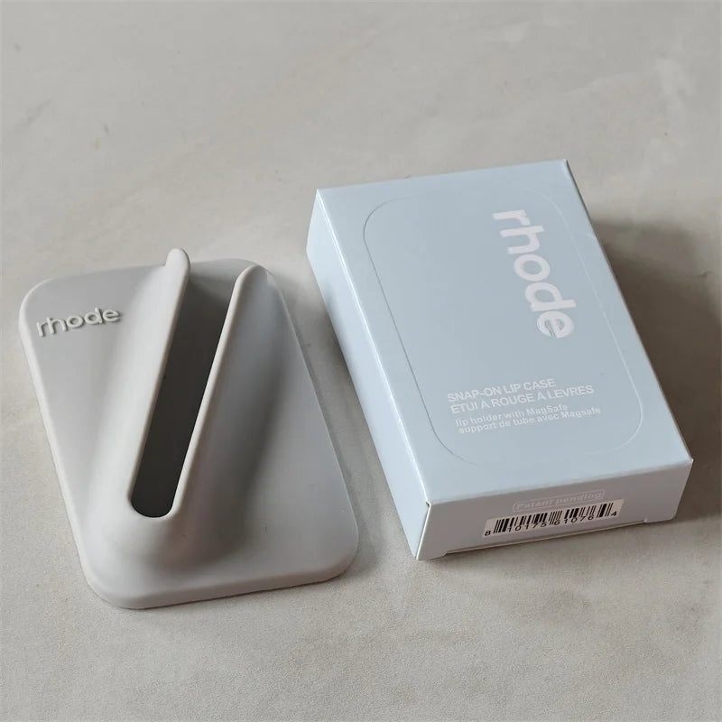 Snap-On Lip Case MagSafe Lip Gloss Holder With MagSafe Support Peptide Treatment Anti-Slip Single-Sided Case Mount Back Sticker