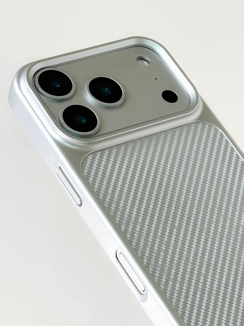 Luxury Business Carbon Fiber Pattern Hard PC Magnetic Case For iPhone 17 16 15 Pro Max For Magsafe Wireless Charging Cover Shell
