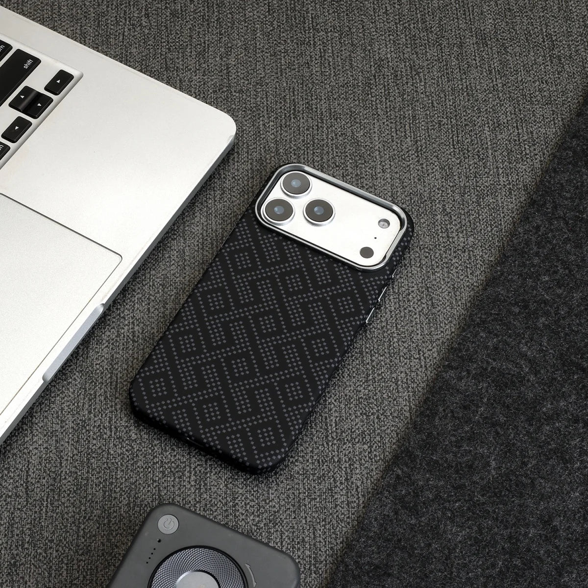Luxury Kevlar Carbon Fiber Hard PC For Magsafe Phone Case For iPhone 17 Air 16 15 14 13 Pro Max Magnetic Wireless Charge Cover