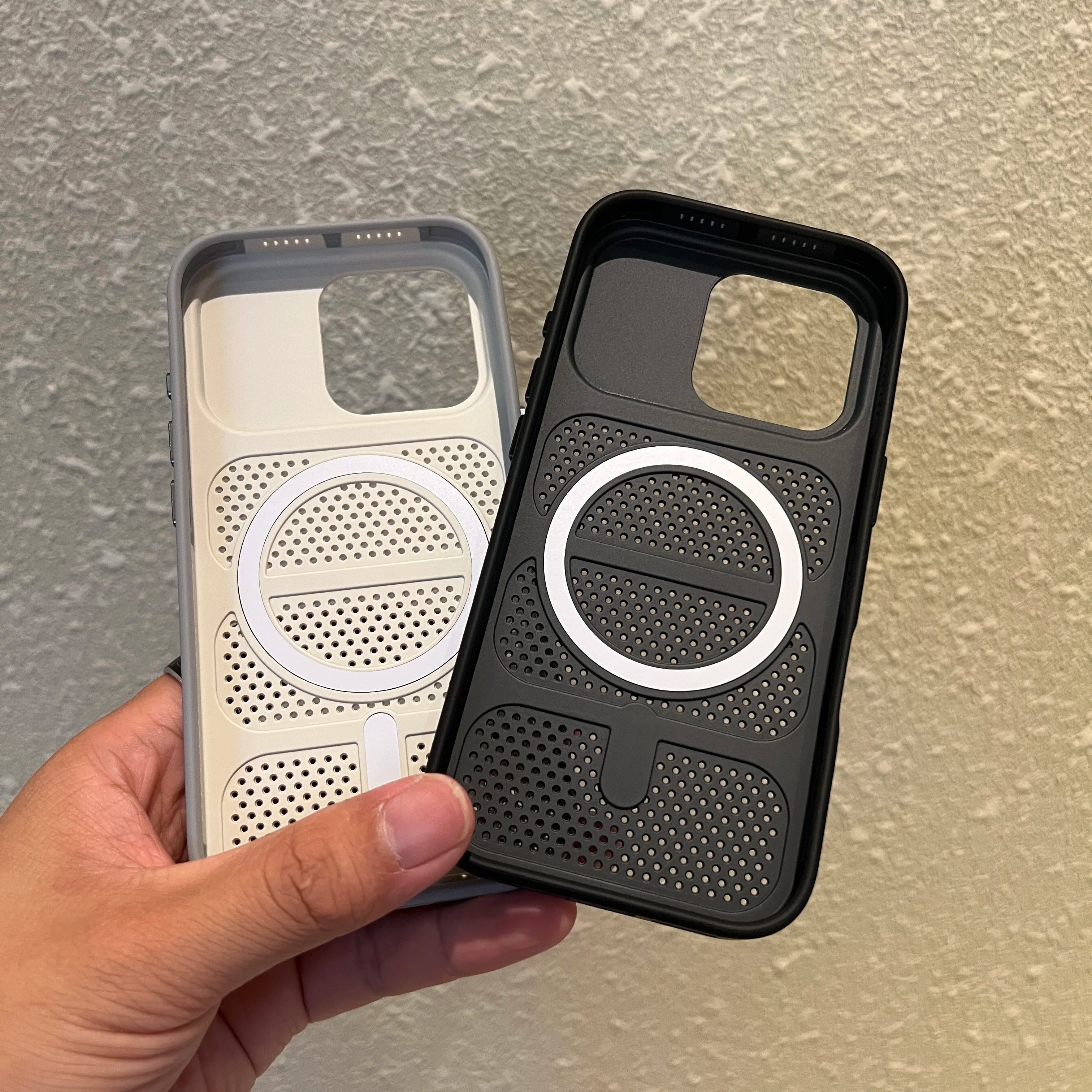 Fashion Heat Dissipation Mesh Matte Magnetic Case for IPhone 17 13 12 Pro Max 15 14 Plus 16E Shockproof Lens Protect Back Cover
