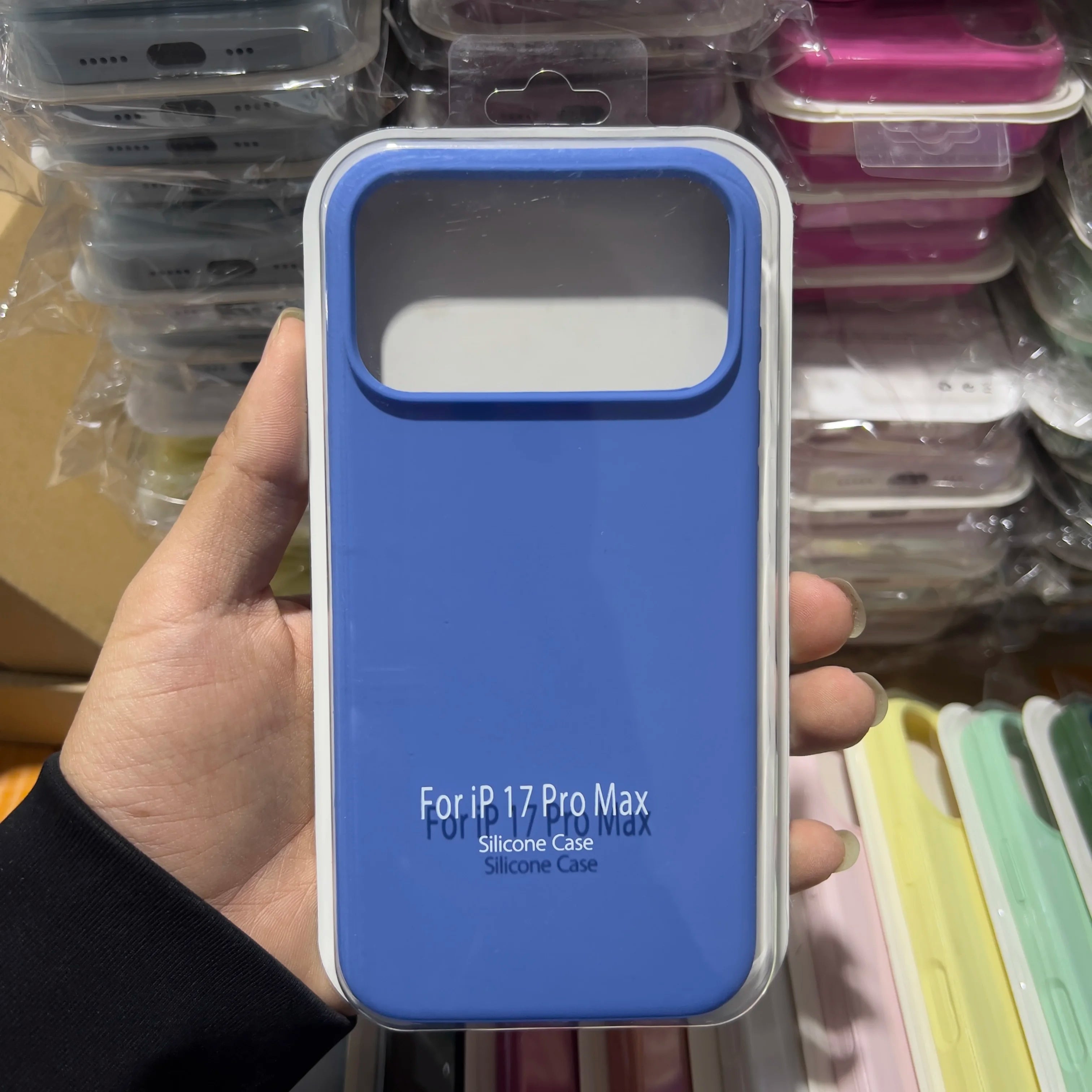 2026 NEW Liquid Silicone Case For iPhone 17 16 13 14 15 Pro Max  Luxury Shockproof Cover For 17AIR 14 15 16 Accessory