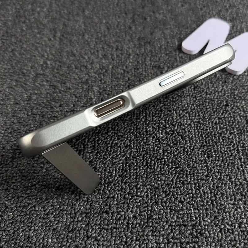 Heat Dissipation Mesh Phone Case for Magsafe Magnetic Wireless Charge Cover for iPhone 16 17pro Max 15 13 Pro 14 12 Metal Stand
