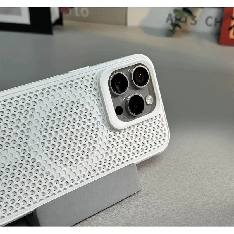 Luxury Dissipate Heat Phone Case For iPhone 11 12 13 14 15 16 Pro 17 Max Plus Air Magnetic Shockproof Bumper Cases Cover