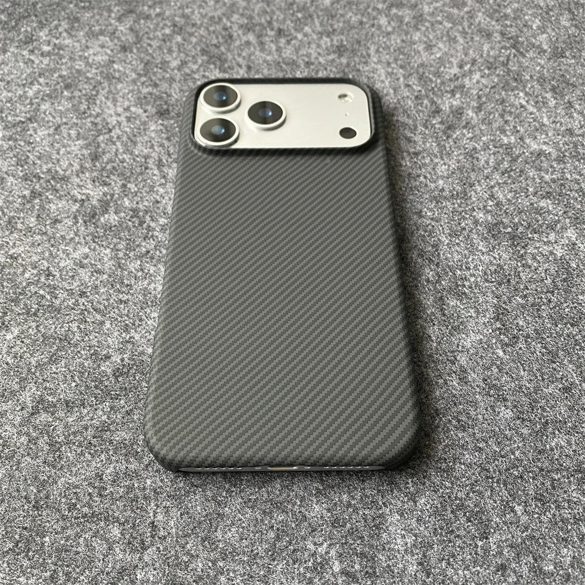 Ultra Thin Carbon Fiber Pattern Phone Case for IPhone 17 Air 16 15 Plus 14 13 12 11 Pro Max Frameless Cooling Leather Cover