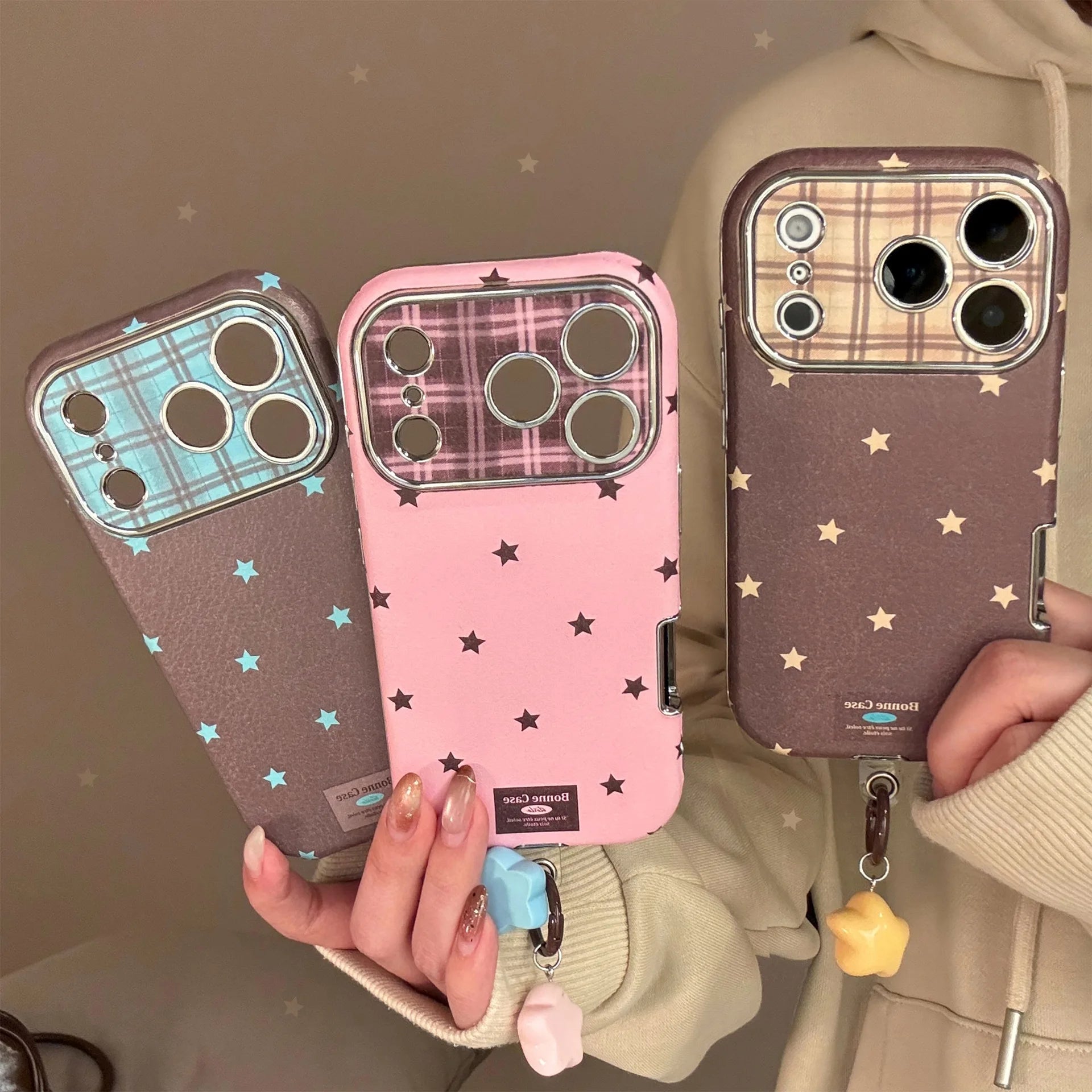 Korean Retro Stars Plating Leather Texture Phone Case For iPhone 17 16 15 Plus 14 13 12 11 Pro Max With Pendant Shockproof Cover