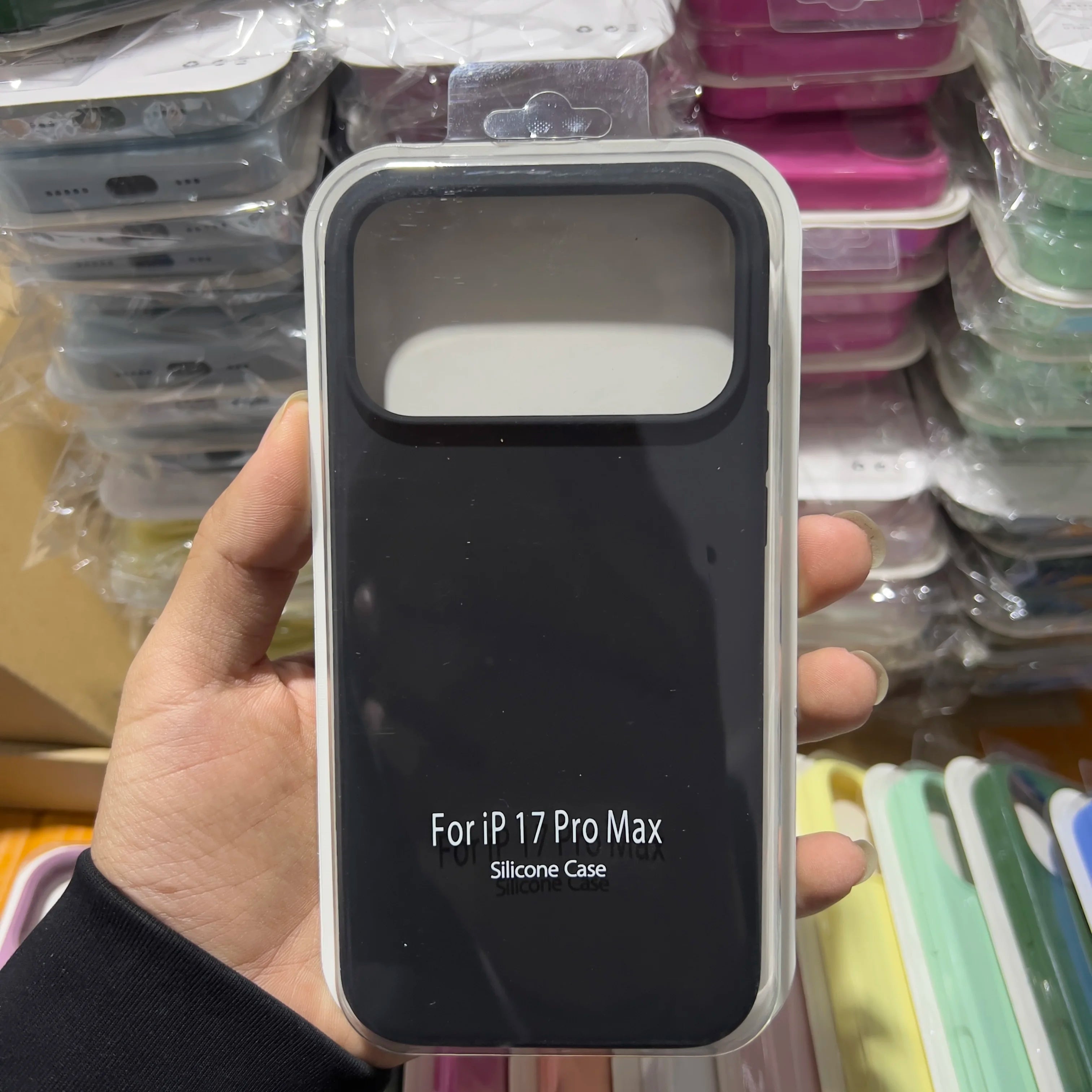 2026 NEW Liquid Silicone Case For iPhone 17 16 13 14 15 Pro Max  Luxury Shockproof Cover For 17AIR 14 15 16 Accessory