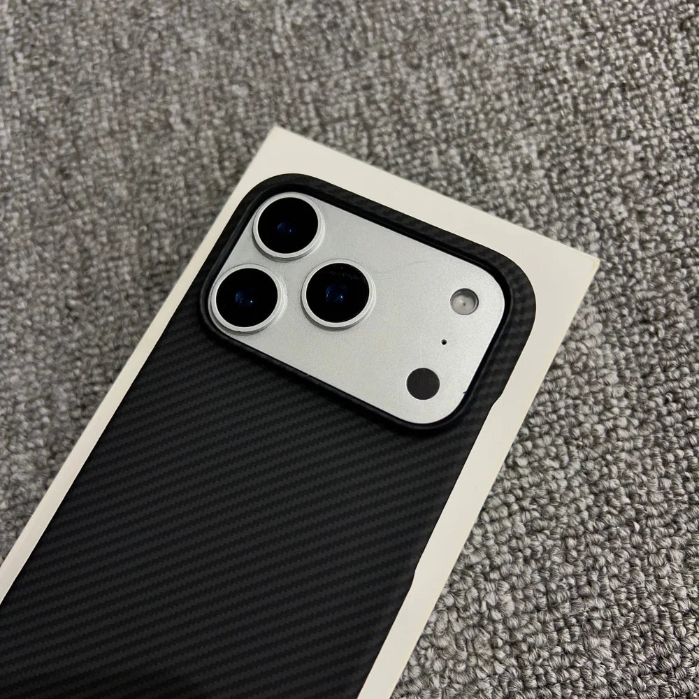 Half Border Carbon Fiber Kevlar ForMagsafe Magnetic Phone Case ForiPhone 17 Air 17Pro 17ProMax Fashion Wireless Charge Cover