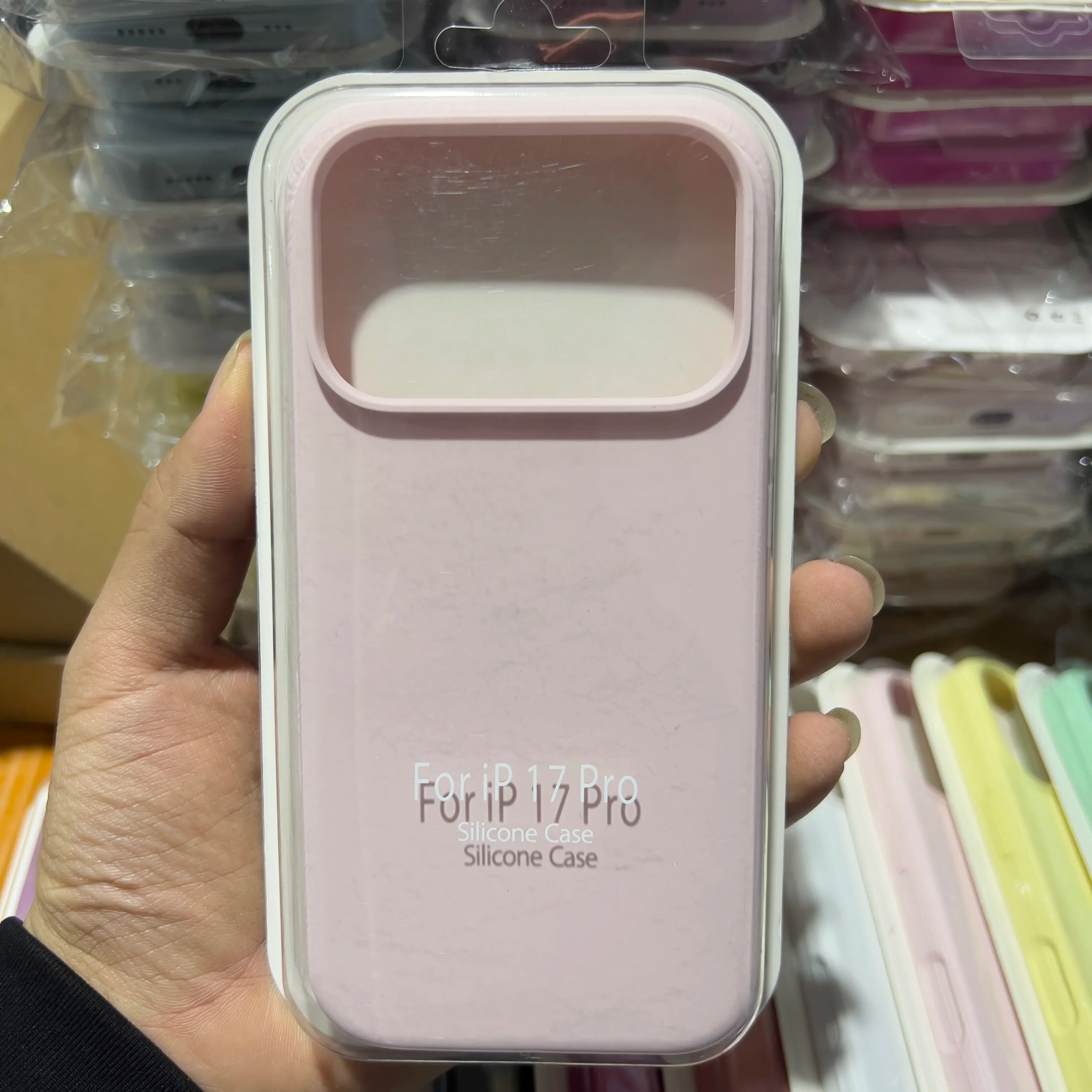 2026 NEW Liquid Silicone Case For iPhone 17 16 13 14 15 Pro Max  Luxury Shockproof Cover For 17AIR 14 15 16 Accessory