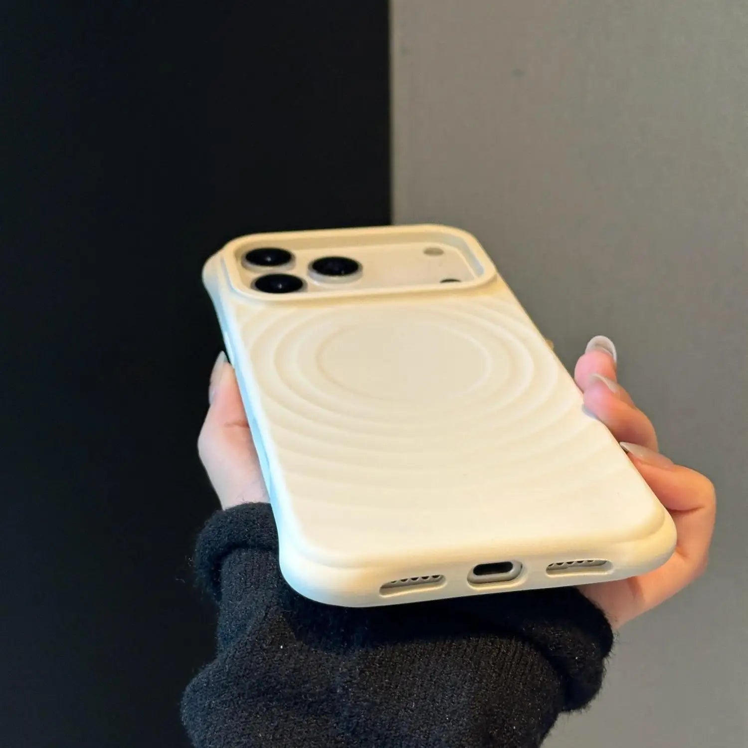 Luxury Wave Ripple Silicone For Magsafe Phone Case For iPhone 17 Air 16 15 14 13 Pro Max 17ProMax Magnetic Wireless Charge Cover