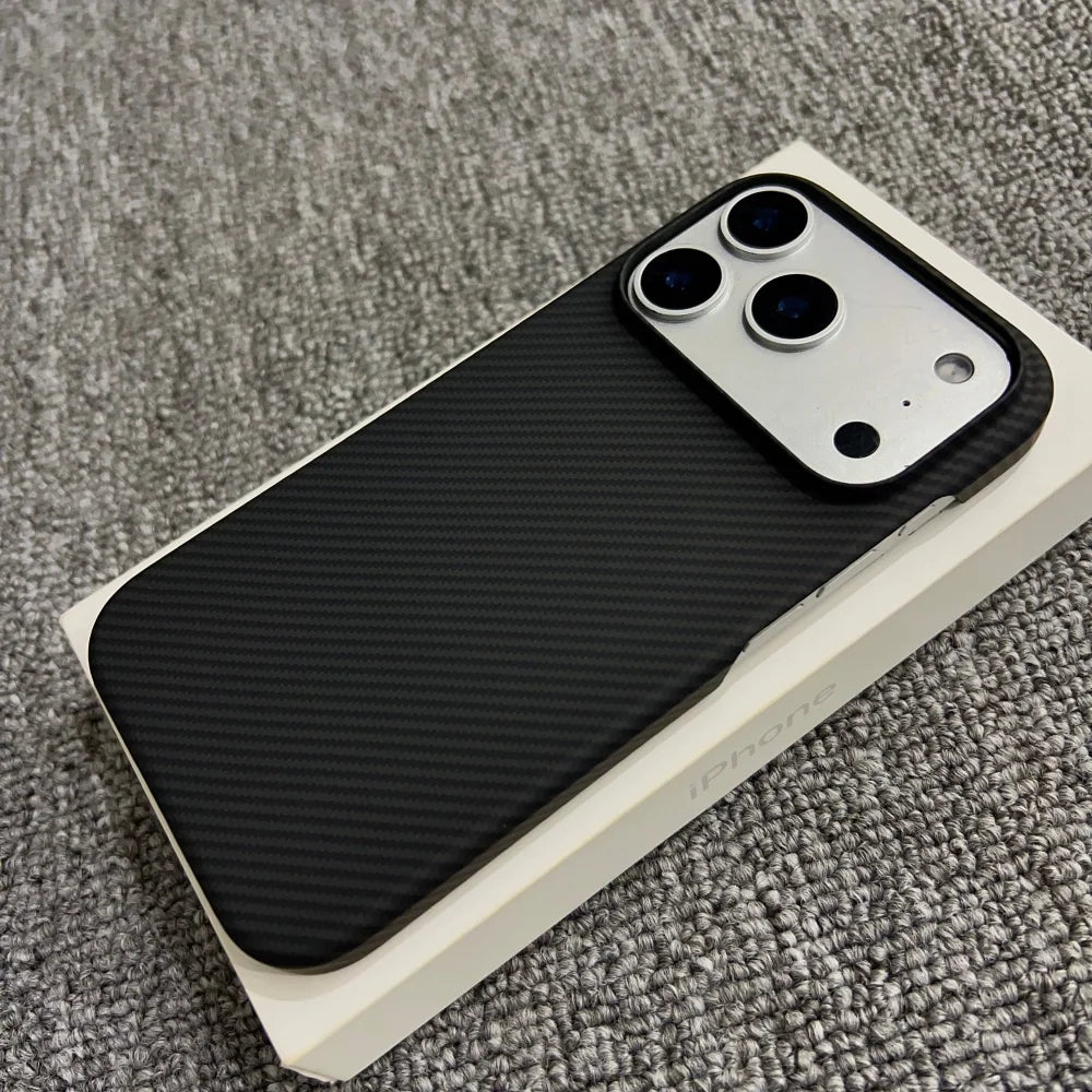 Half Border Carbon Fiber Kevlar ForMagsafe Magnetic Phone Case ForiPhone 17 Air 17Pro 17ProMax Fashion Wireless Charge Cover