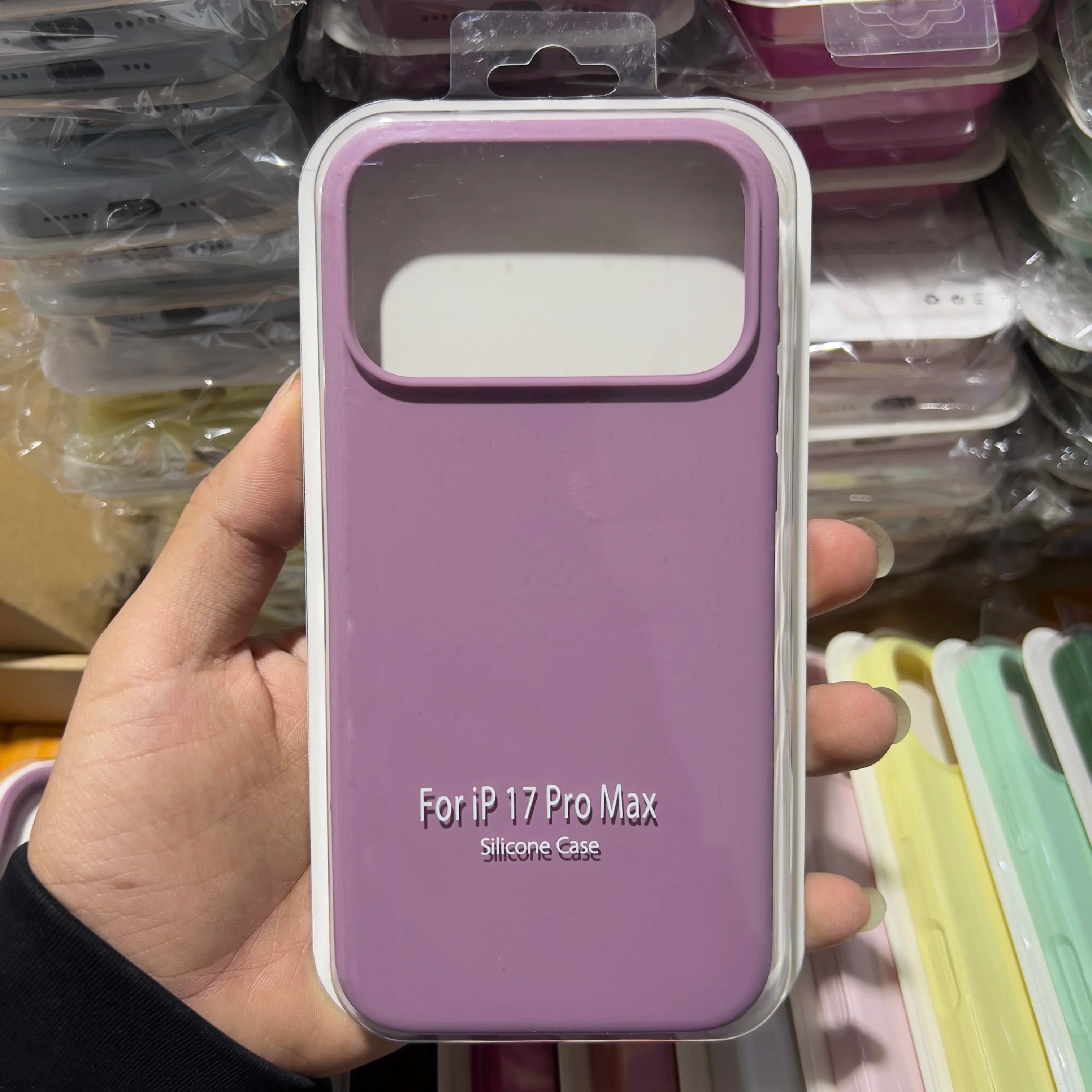 2026 NEW Liquid Silicone Case For iPhone 17 16 13 14 15 Pro Max  Luxury Shockproof Cover For 17AIR 14 15 16 Accessory